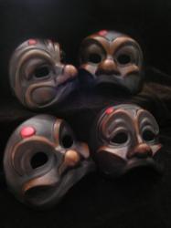 masques-d-arlequin-de-den.jpg